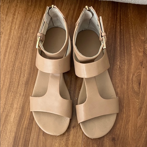 Michael Kors Beige Sandals - Picture 1 of 6